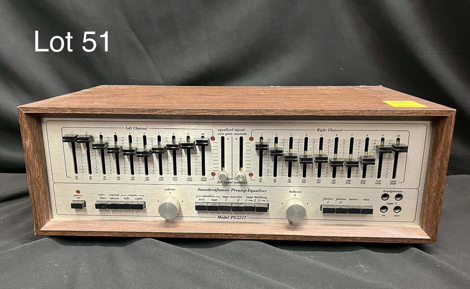 1970s Soundcraftsmen PE2117 Preamp Equalizer (1 of 7)