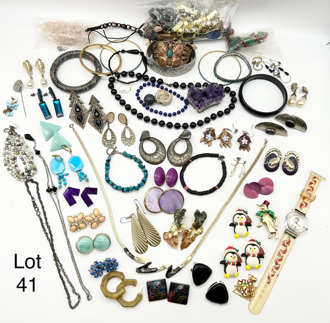 Mixed Selection of Costume Jewelry (1 of 11)