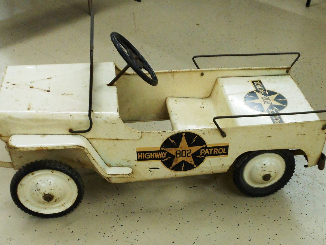 hamilton jeep pedal car
