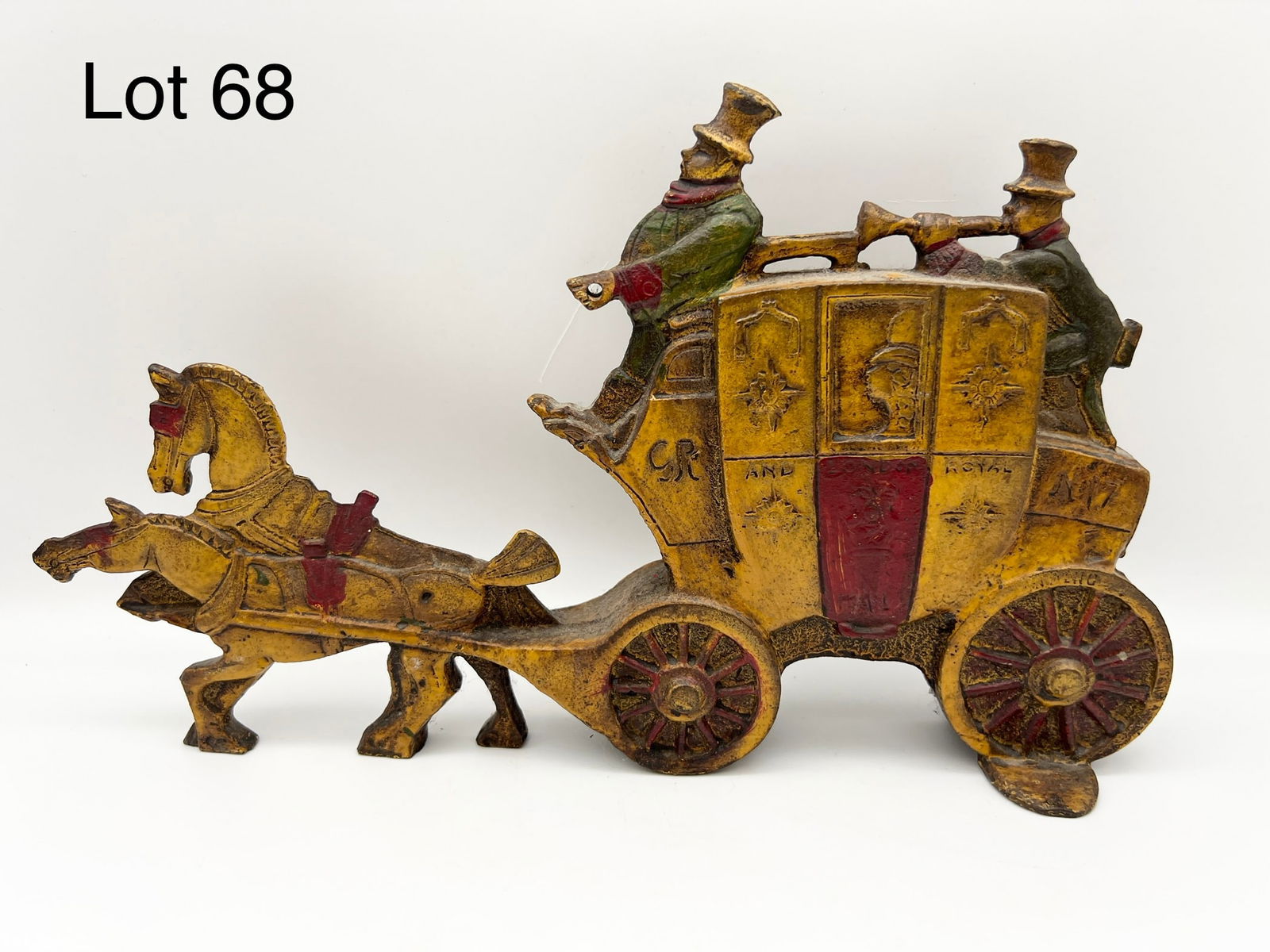 Antique Cast Iron London Royal Mail Stagecoach Doorstop (1 of 7)