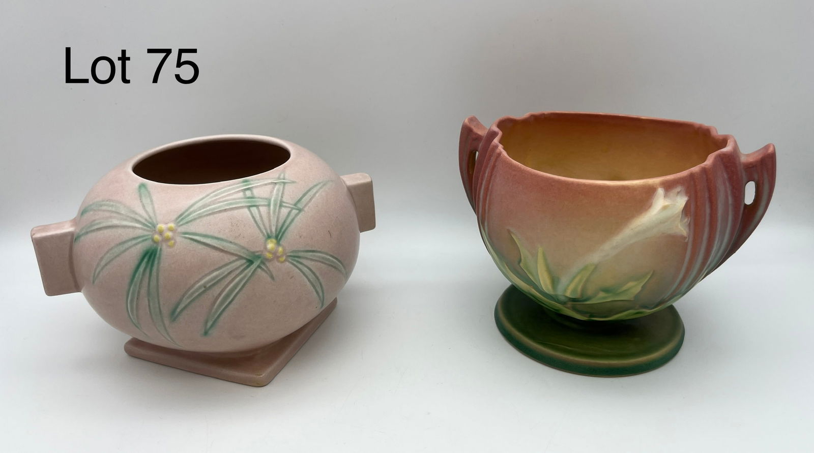 Pair of Roseville Pottery Art Deco Vases (1 of 14)