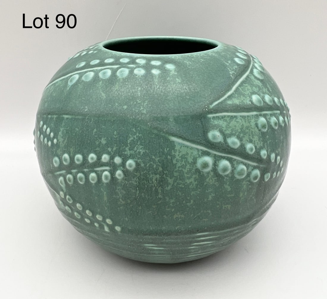 1932 Rookwood Matte Green Round Vase #6217 (1 of 7)
