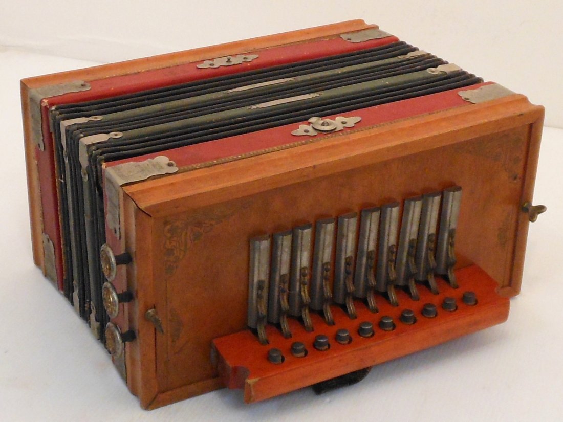 squeeze box