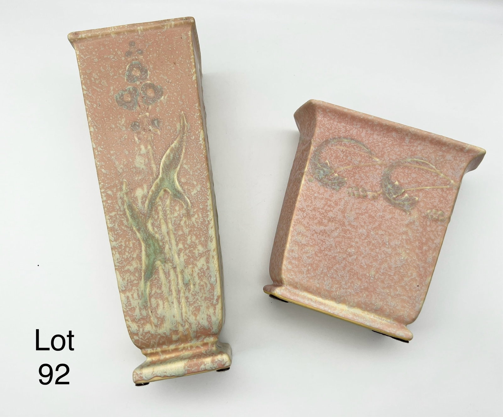 Pair of 1920s Roseville Vases In Cremona Pattern (1 of 12)