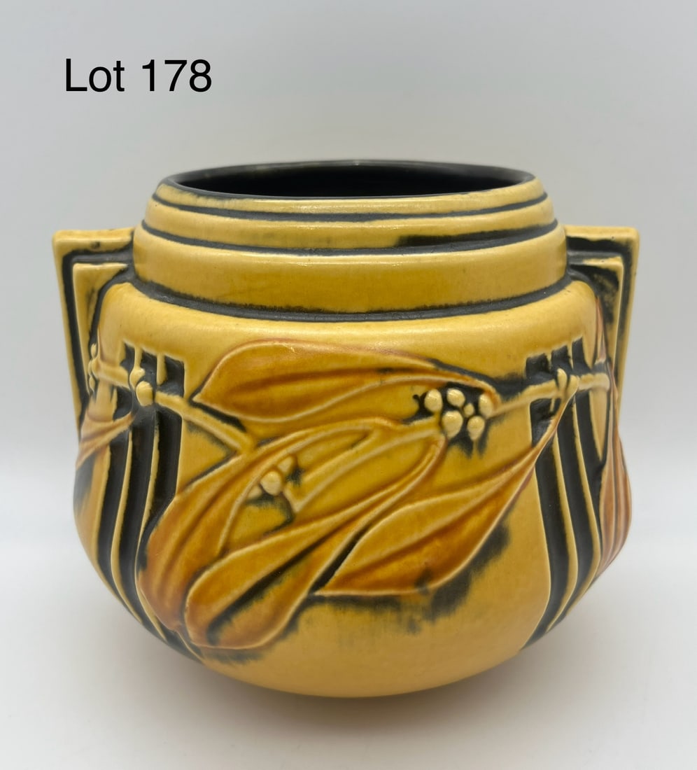 1934 Roseville Laurel Pattern Vase in Yellow Glaze #250-6 (1 of 7)