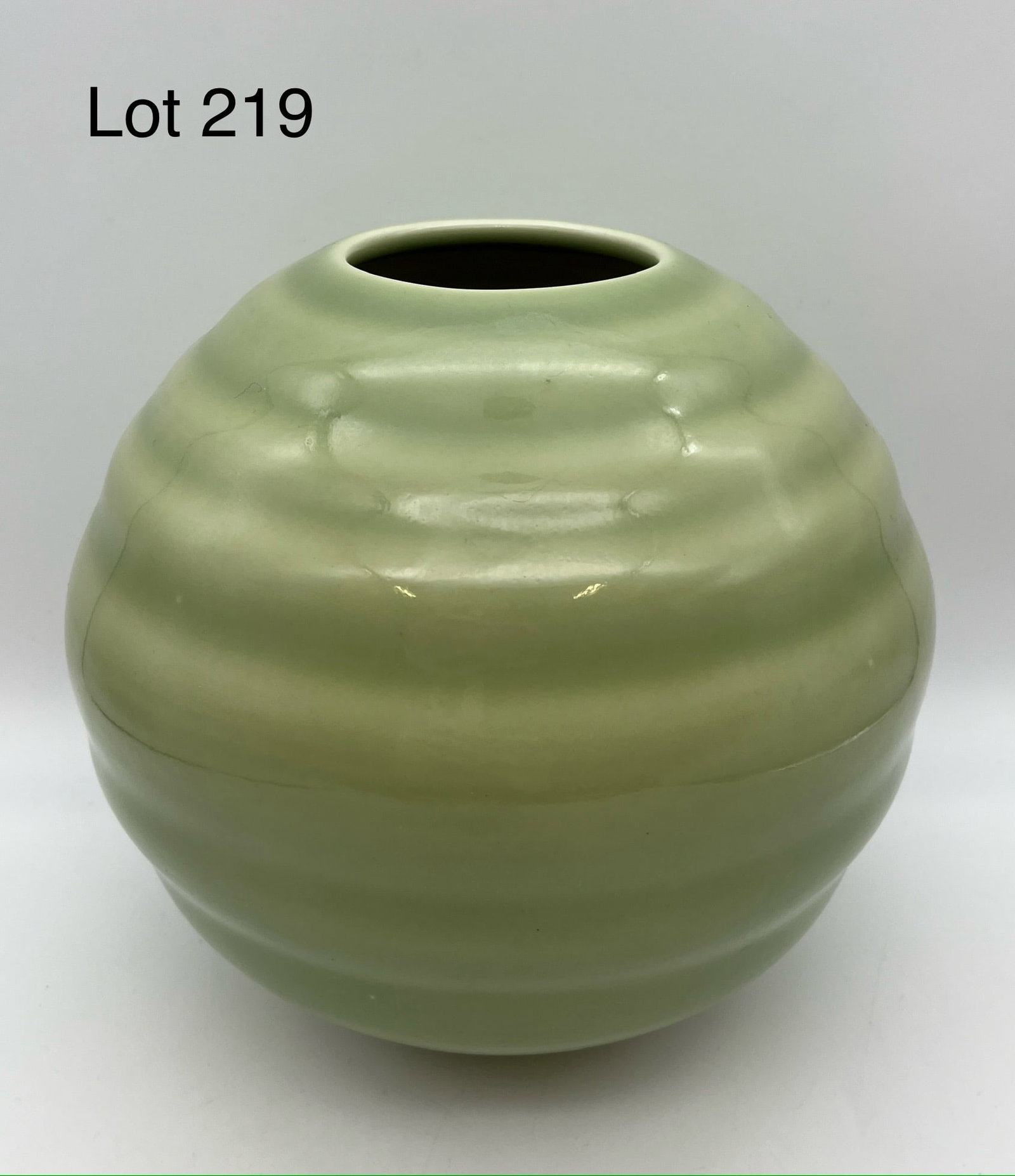 1935 Rookwood Pottery Beehive Vase in Green Glaze, #6418 (1 of 8)
