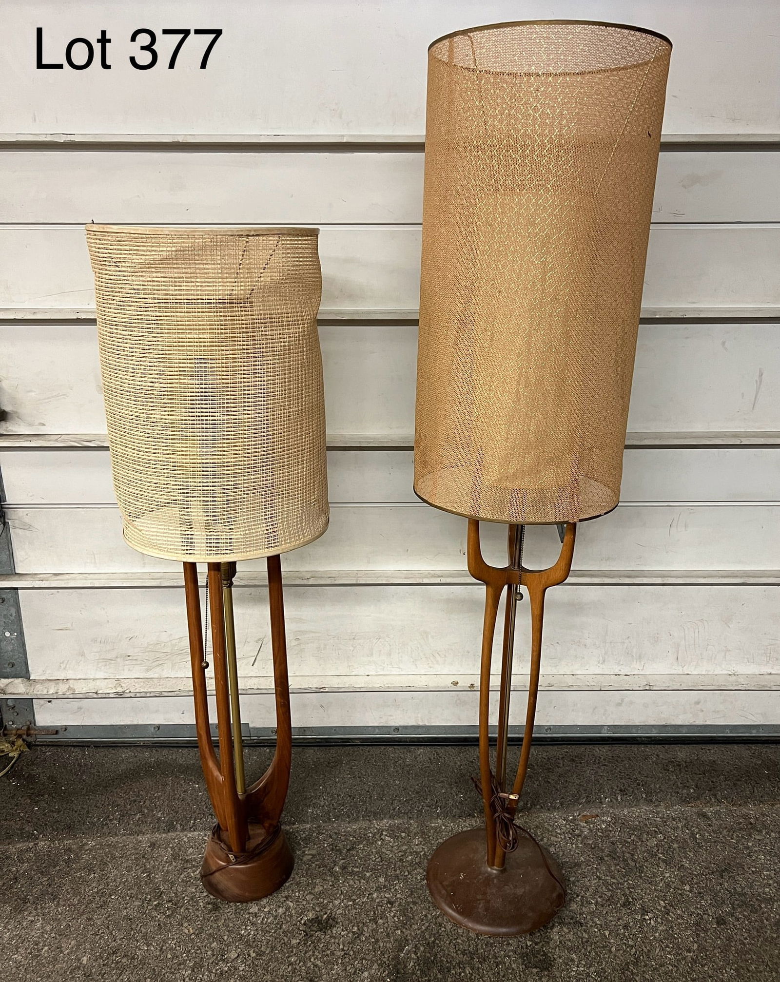 Duo of Mid Century Modern Floor Lamps (1 of 10)