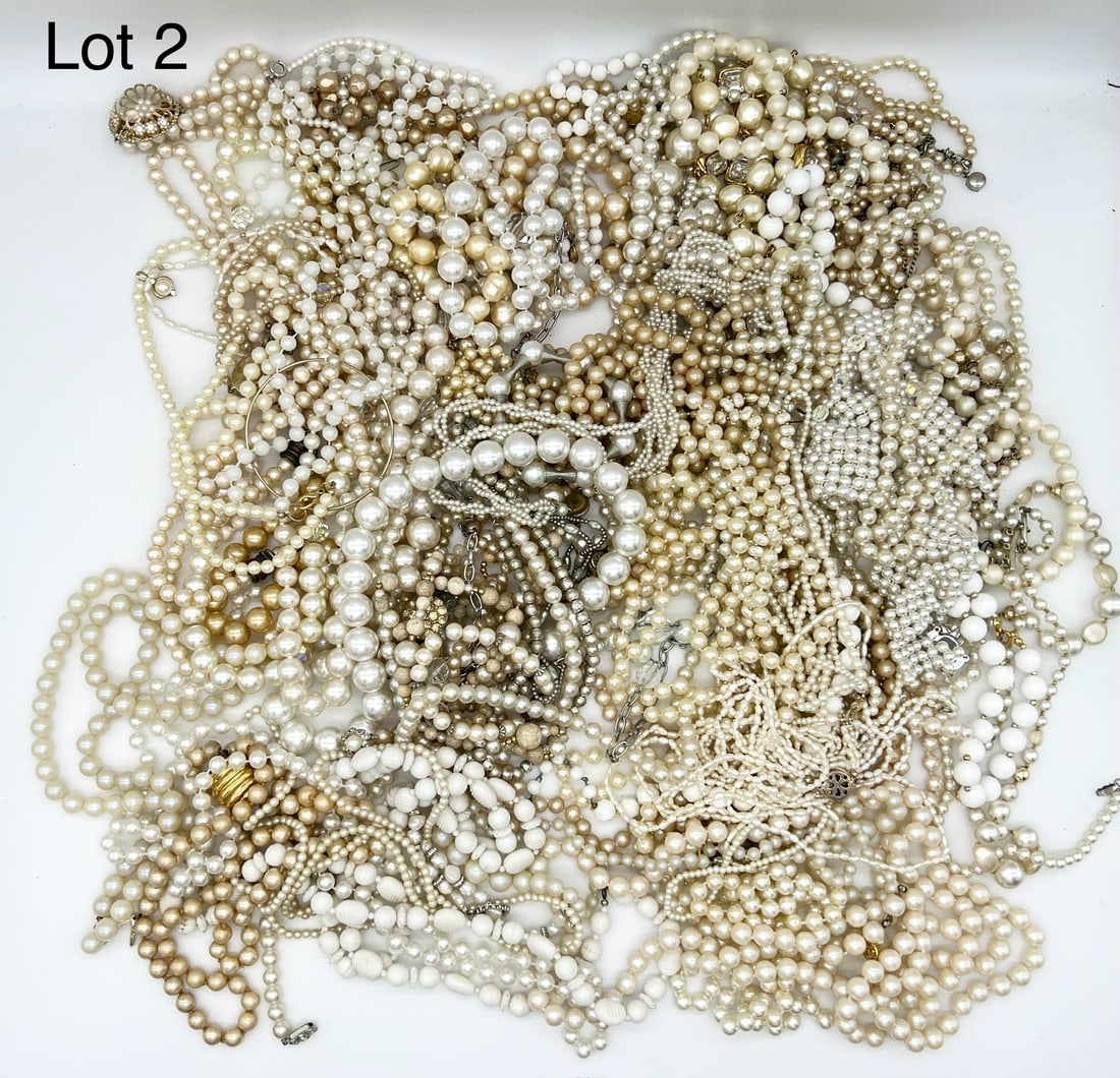 Large Collection of Faux Pearls and Beaded Necklaces (1 of 8)