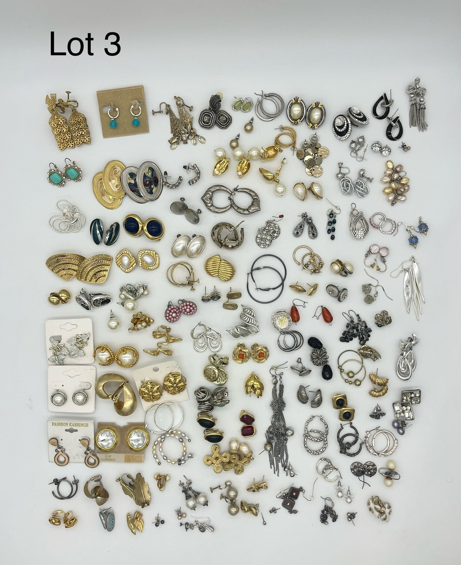 Mixed Lot of Costume Earrings (1 of 10)