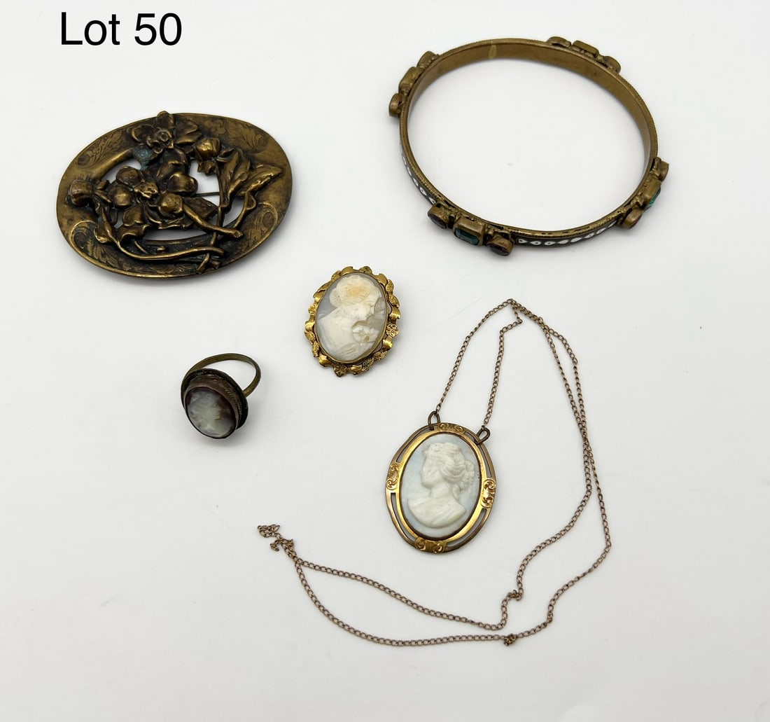 Lot of Victorian Era Jewelry (1 of 7)