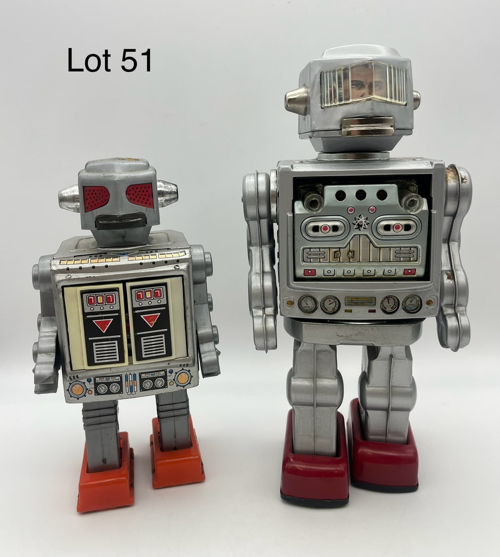 Pair of Vintage Japanese Robot Toys (1 of 16)
