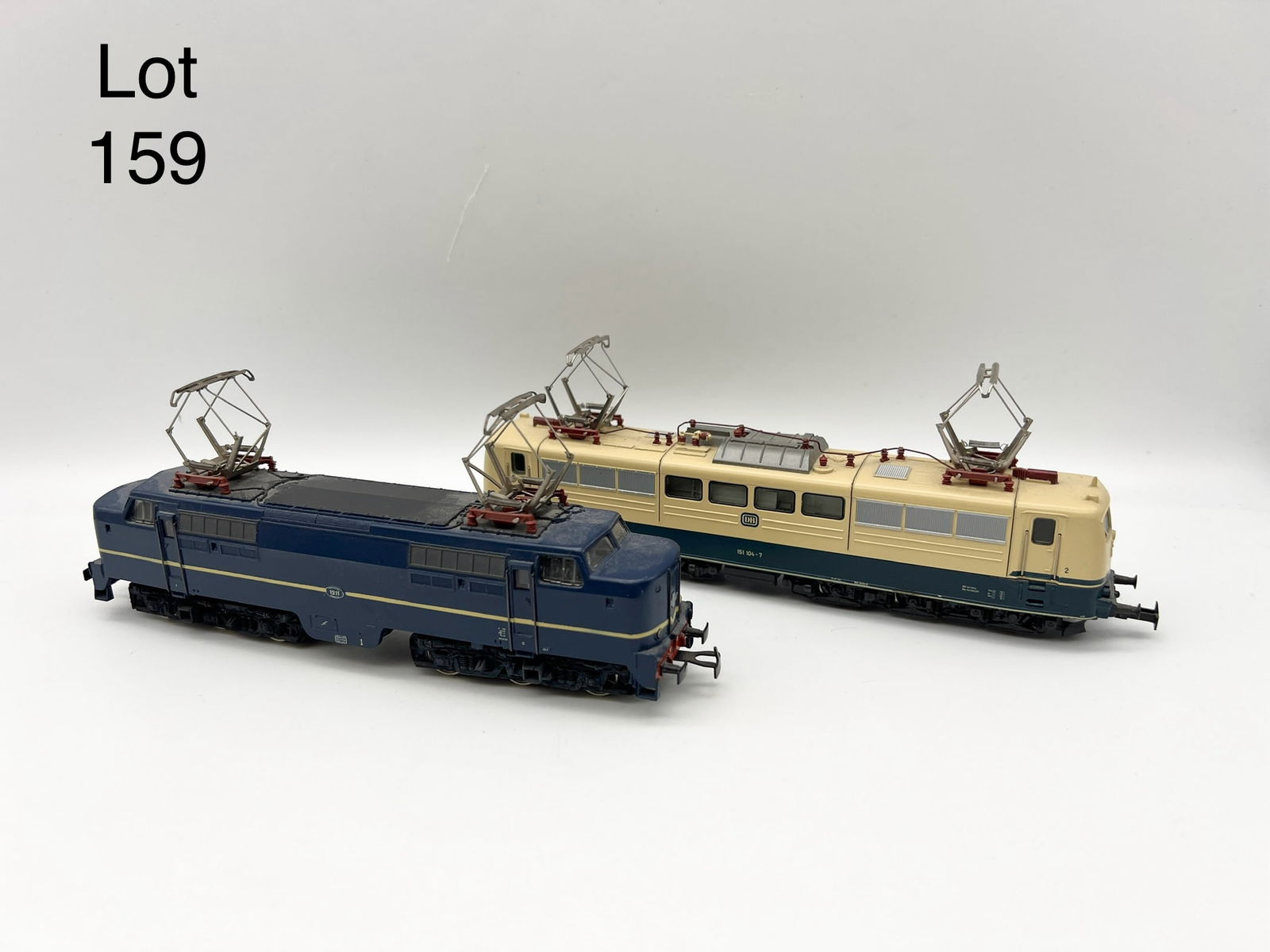 Duo of Marklin HO Locomotive Engines (1 of 6)