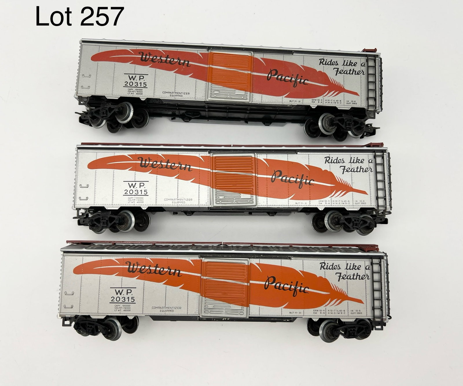 Trio of Marklin HO Western Pacific Box Cars (1 of 4)