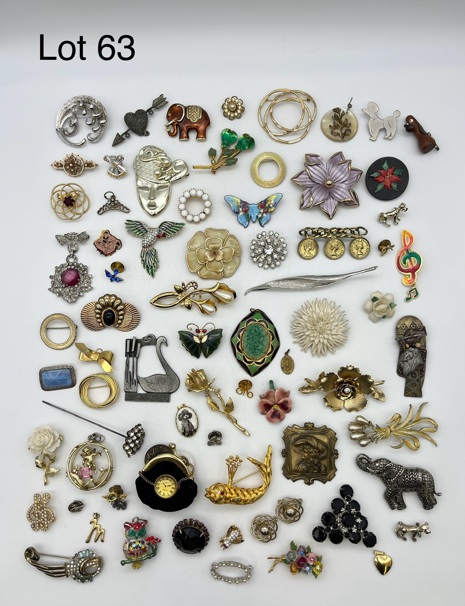 Selection of Funky Costume Brooches and Pendants (1 of 7)