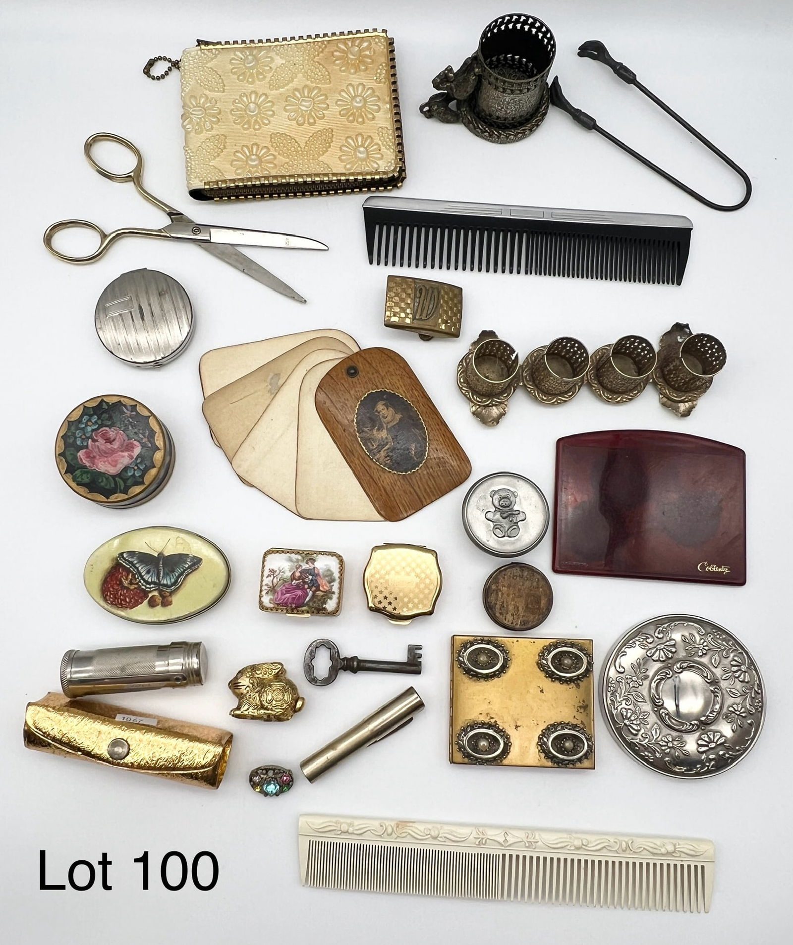 Lot of Vintage Vanity Items (1 of 7)