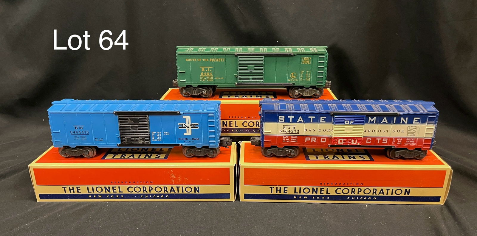 Trio of Lionel O Gauge Boxcars (1 of 9)