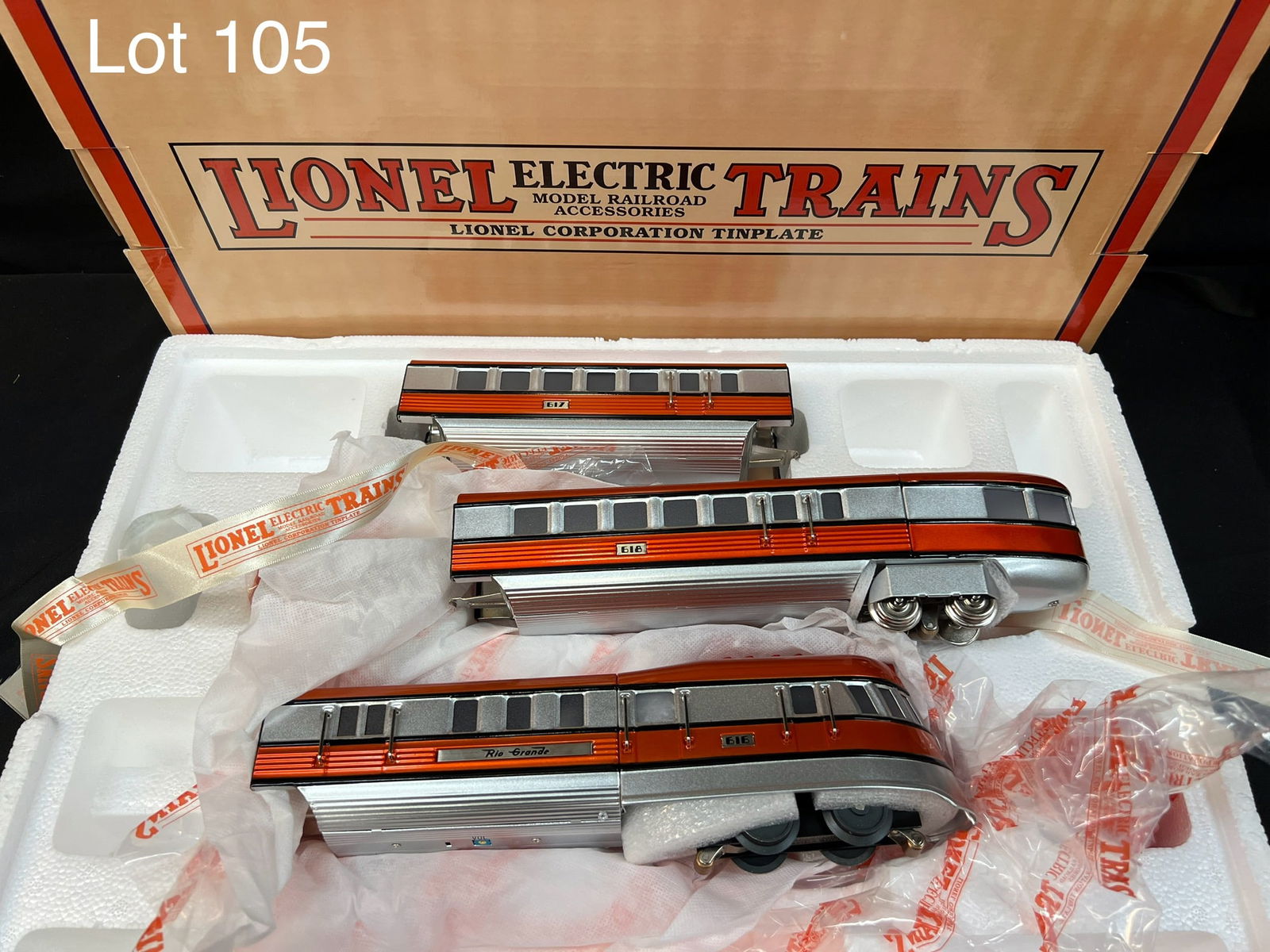 Lionel Trains 616 Yankee O-Gauge Passenger Train Set w/ Proto Sound 3.0 LCCA 2013: 2013 Lionel Trains 616 Yankee O-Gauge Passenger Train Set with Proto sound 3.0 LCCA. Includes stamped die-cast metal locomotive and 2-car passenger consist. Comes new in original packaging and and box