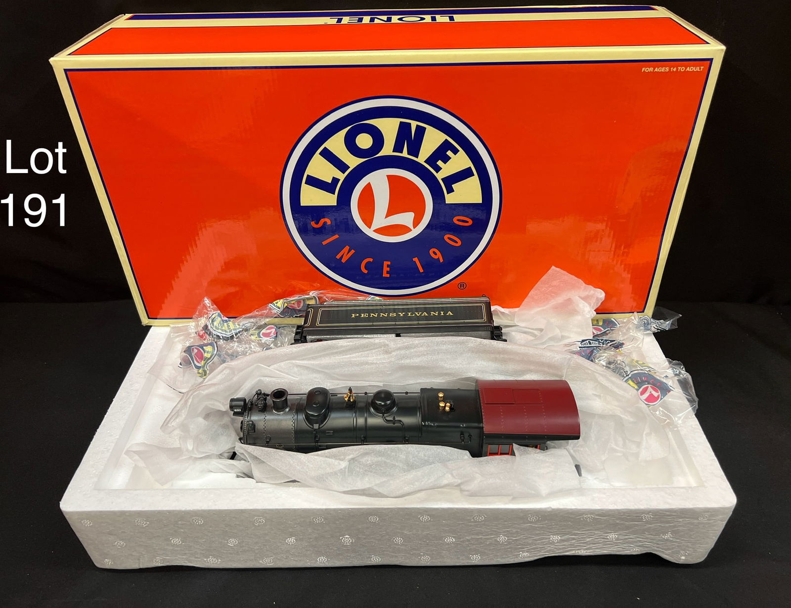 Lionel Trains O Gauge Pennsylvania E6 4-4-2 Atlantic (Lindberg) Locomotive and Tender (1 of 6)