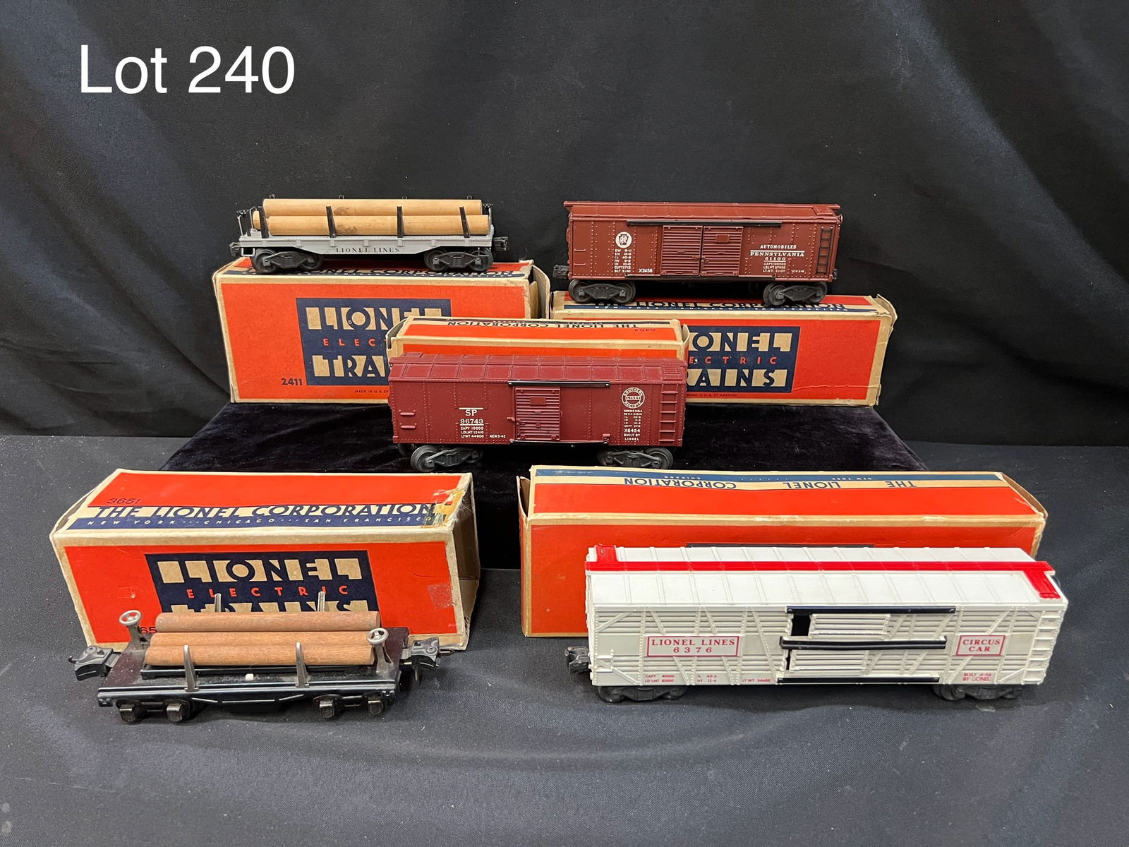 Collection of Pre War O-Gauge Lionel Trains (1 of 6)