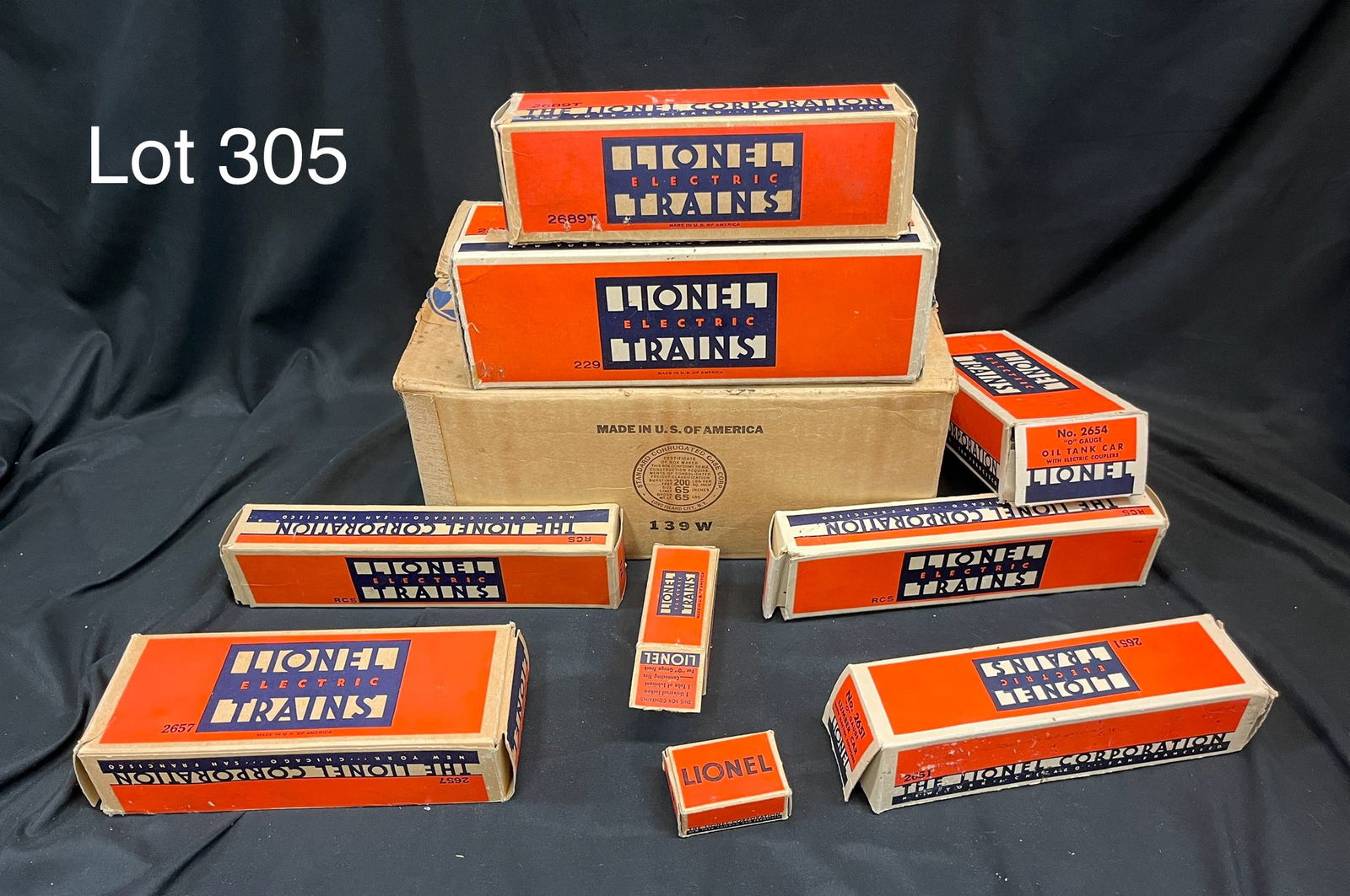 Boxed Prewar Lionel O-Gauge Outfit No. 139 Set w/ No. 229 Locomotive (1 of 15)