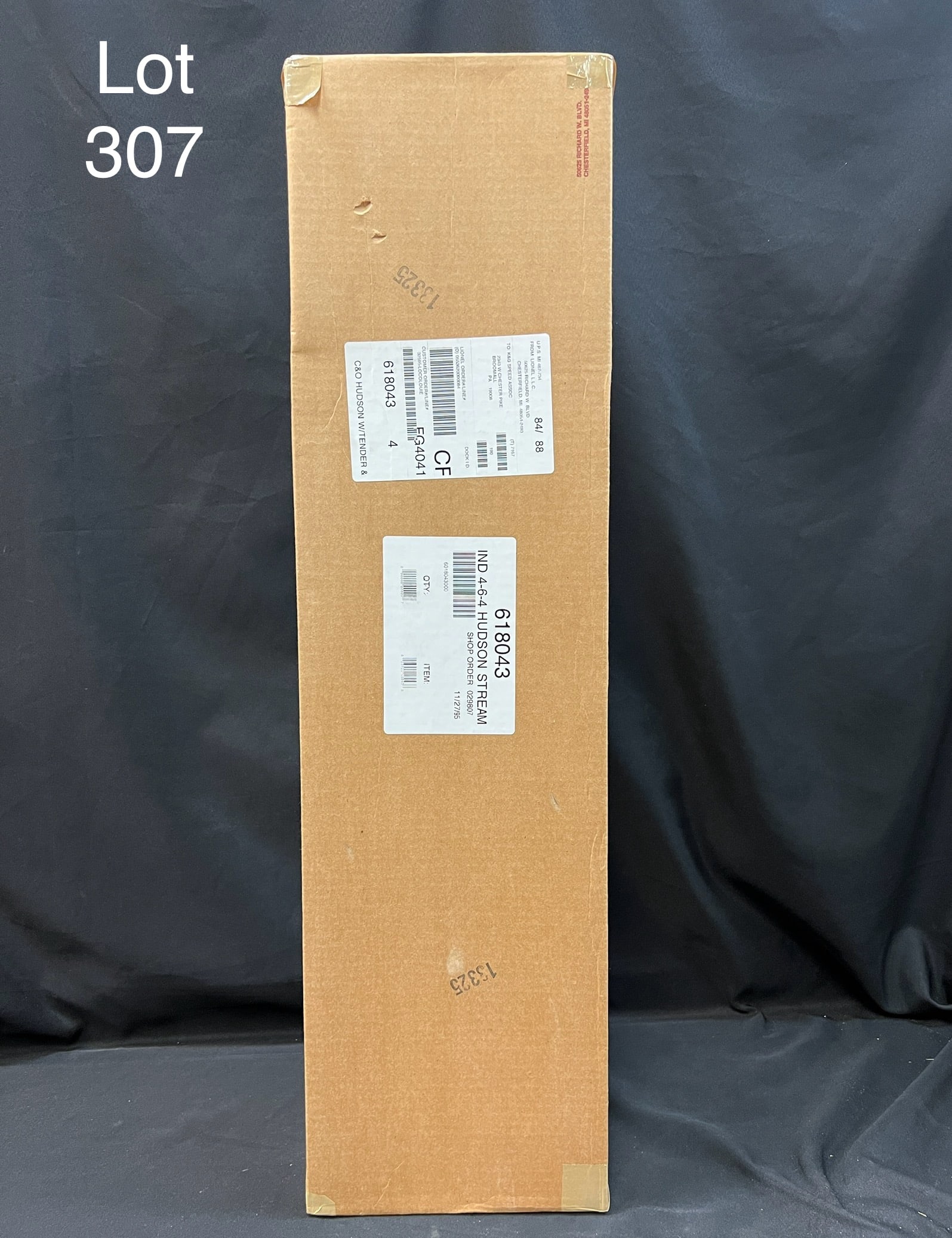 *Unopened New In Box* Lionel C&O Semi Scale Streamline Hudson Locomotive and Tender (6-18943) (1 of 4)