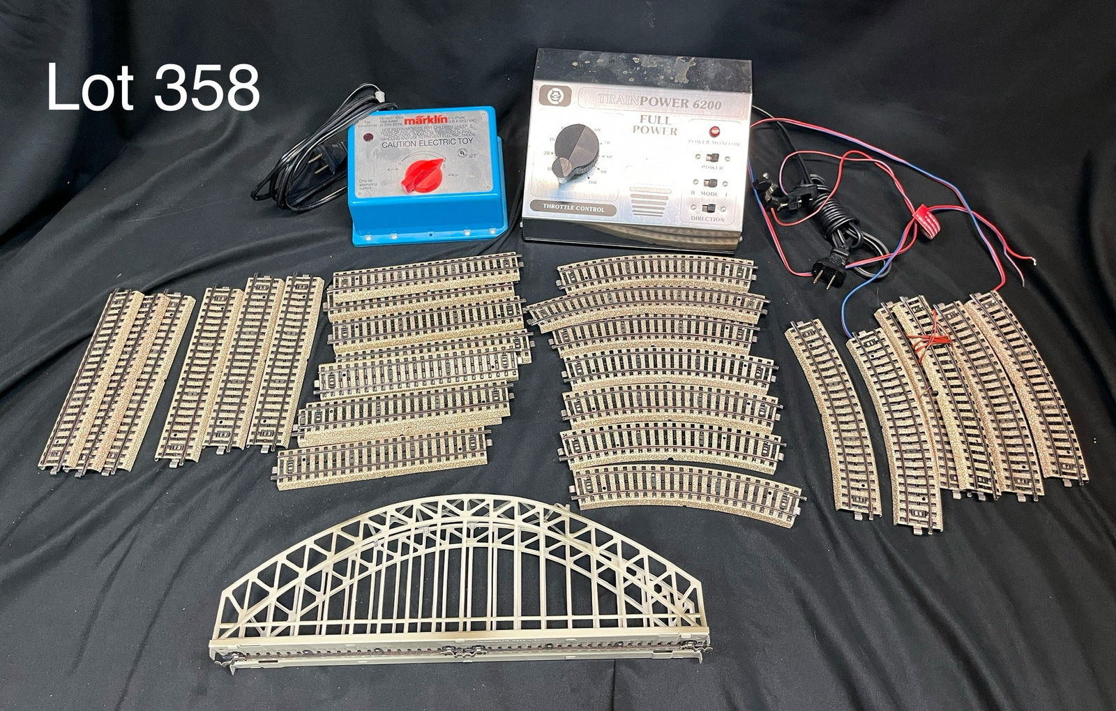 Mixed Lot of Marklin HO Scale Track w/ Transformers (1 of 10)