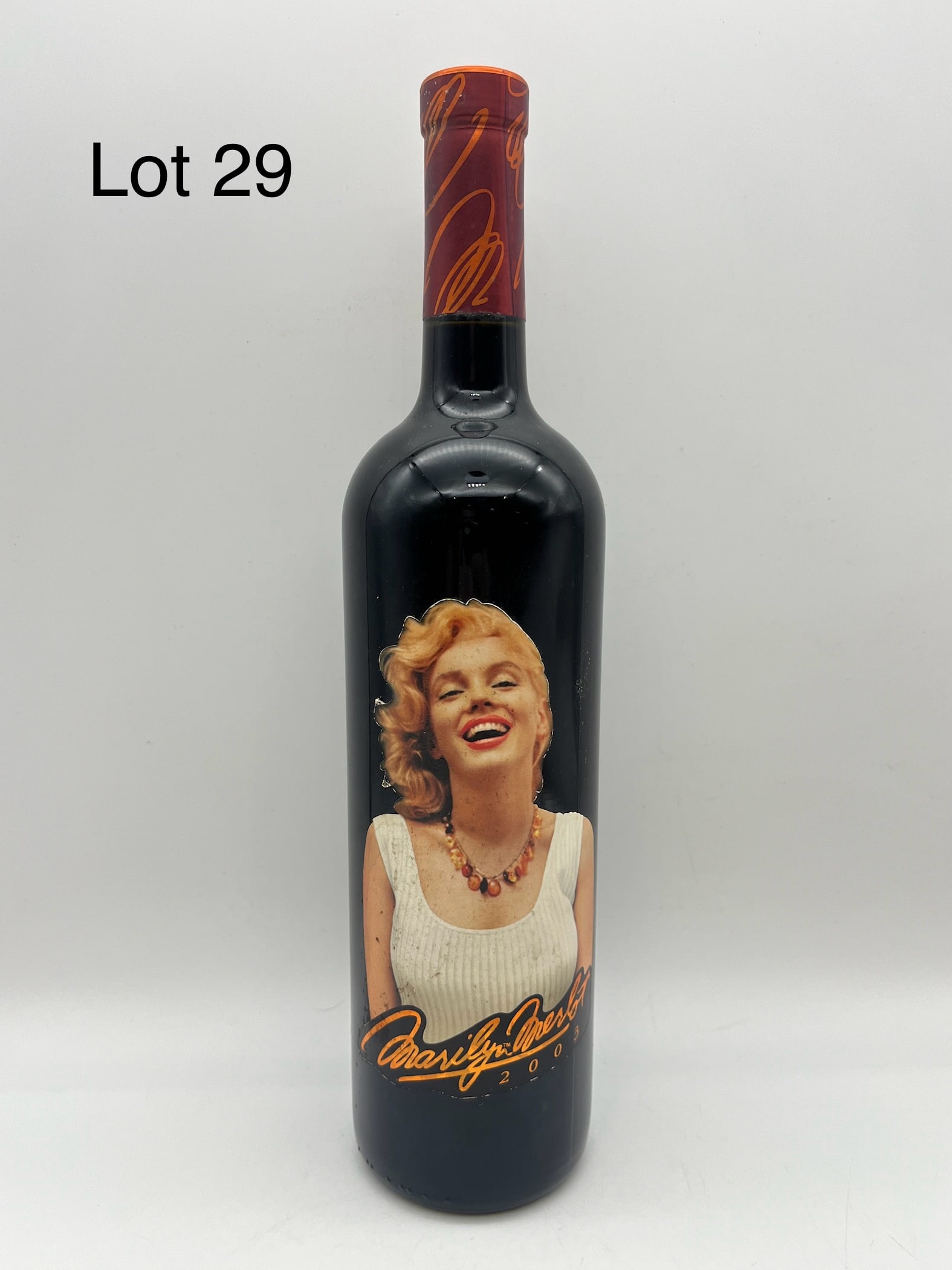 Bottle of 2003 Marilyn Merlot: A never-opened bottle of 2003 Marilyn Merlot, produced with 85% Merlot and 15% Cabernet Sauvignon, Very good condition.