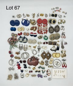 Costume Jewelry Earring Lot