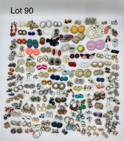 Costume Jewelry Earrings Lot