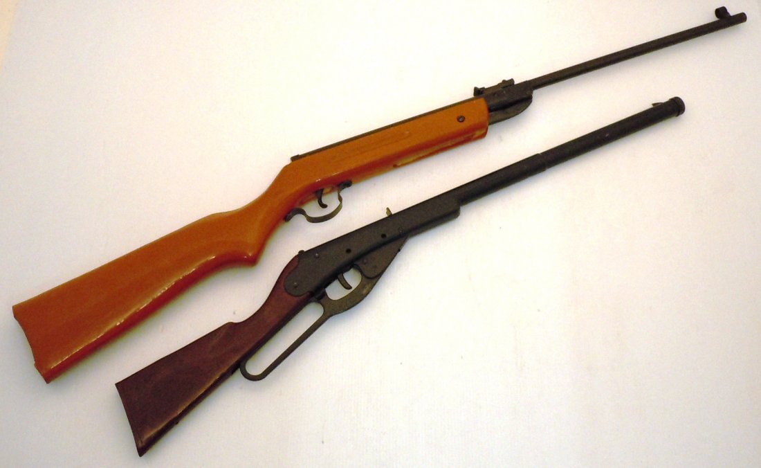 Vintage Daisy Model 36 and Break Barrel Pellet Gun Nov 28, 2012