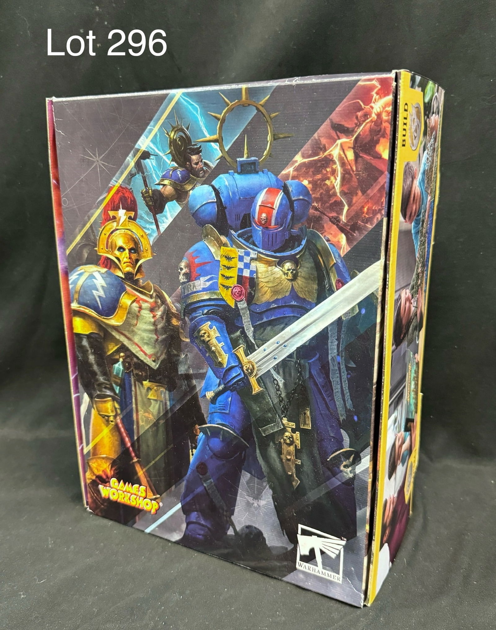 2023 Games Workshop Warhammer 40K Age of Sigmar Retail Sample Box (1 of 11)