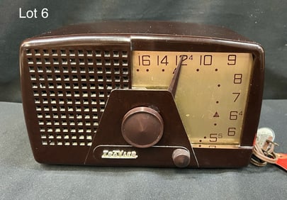 1955 Trav-Ler 55-37 Tube Radio