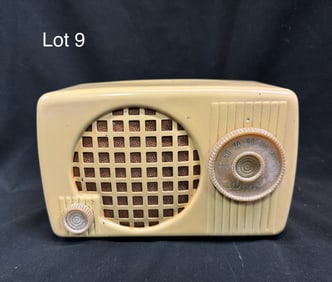 1950 Arvin 400T Metal Tube Table Radio