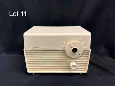 Westinghouse H-524T4 Table Tube Radio