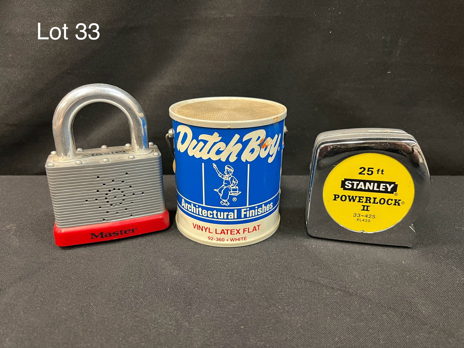 Trio of Novelty Transistor Radios (1 of 11)