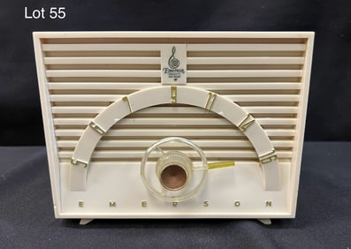 1955 Emerson 811 Series D Tube Radio