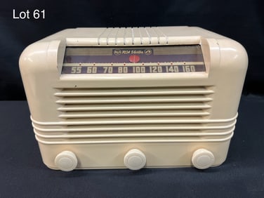 1946 RCA 56X2 Tube Radio
