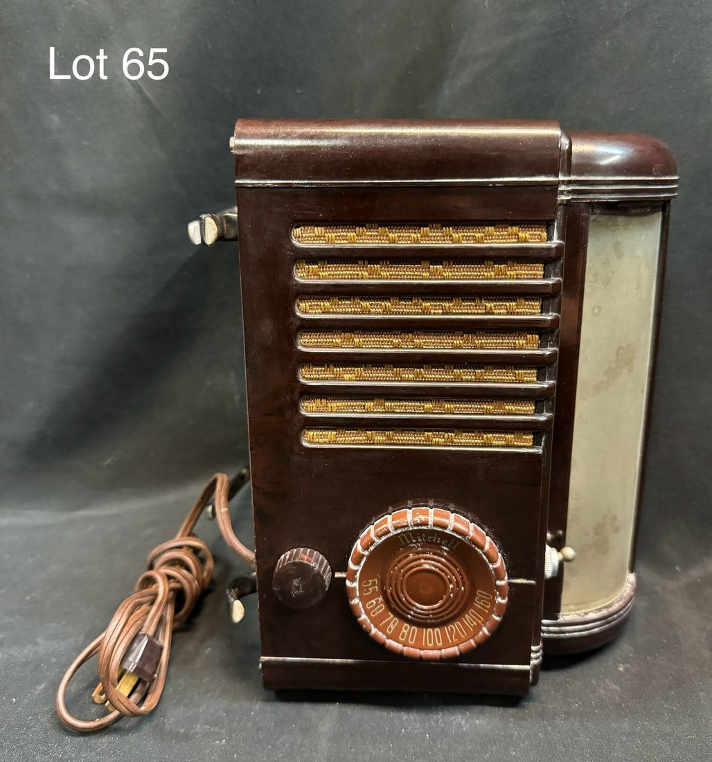 1949 Mitchell 1250 'Lullaby' Tube Bed Lamp Radio (1 of 10)