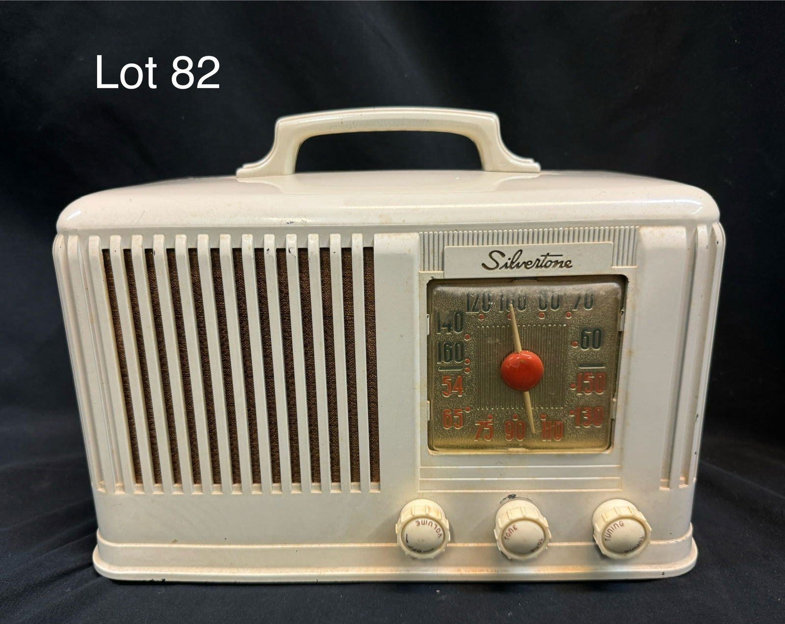 1947 Silvertone Model 6016 Tube Table Radio (1 of 8)