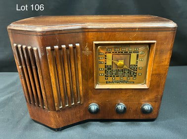 1939 Emerson CS272 Tube Radio