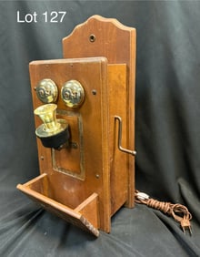 1965 Master's Art RT200 Wall Telephone Radio