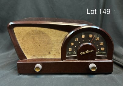 1950 Truetone D2017 'Boomerang' Tube Table Radio