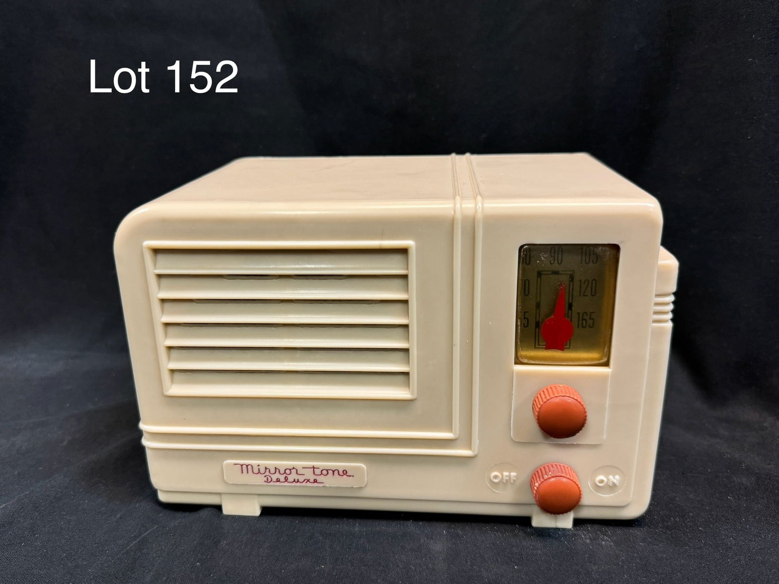 1947 Mirror-Tone 850 Tube Table Radio (1 of 7)