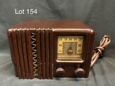 1948 Delco R-1231A Tube Table Radio