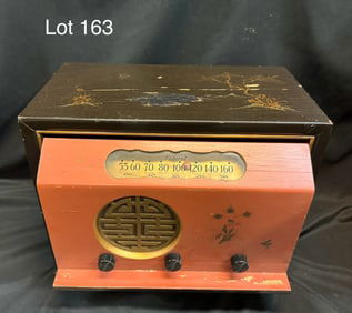 1946 Federal 1540T Oriental Chest Tube Radio