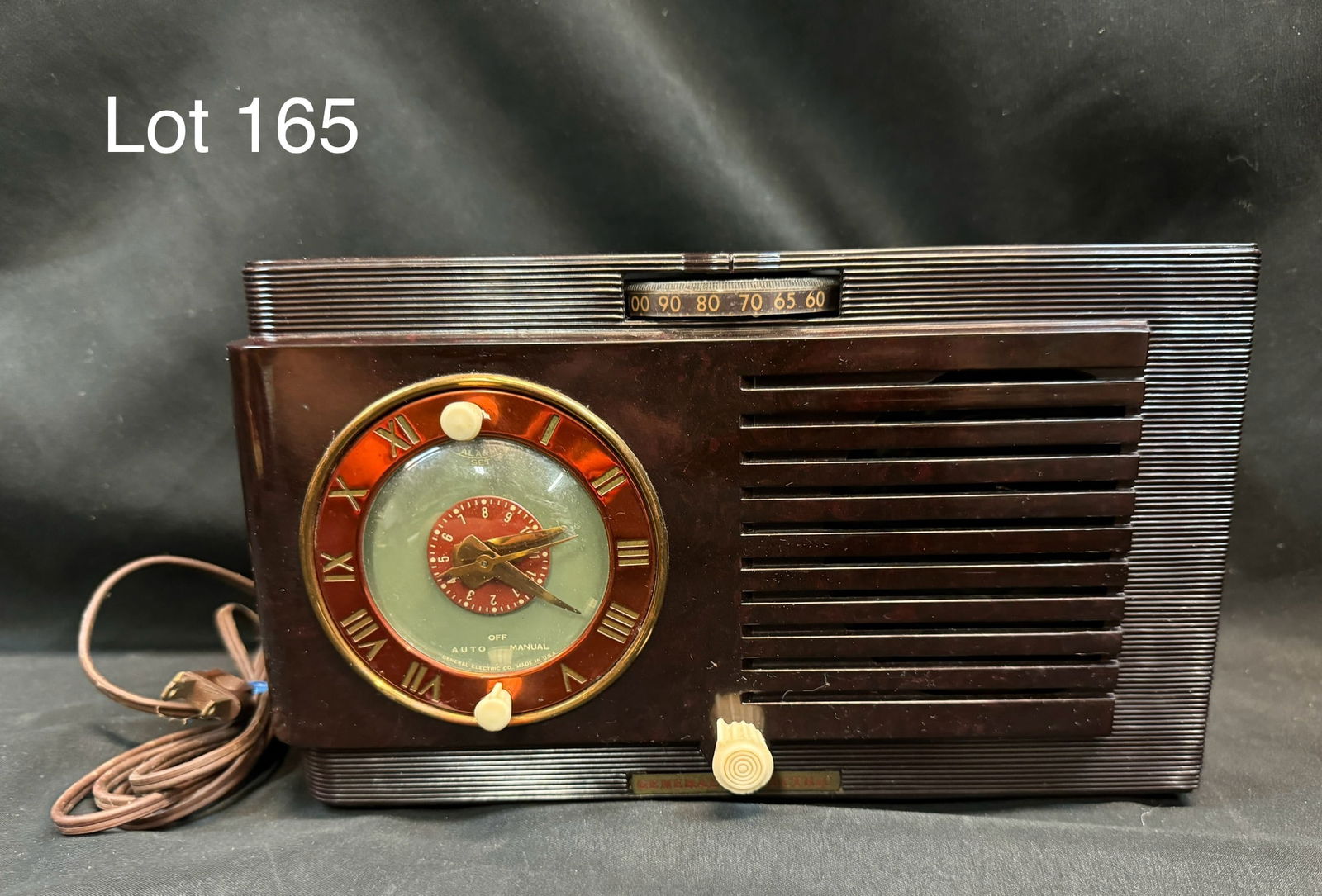 General Electric 60 Tube Table Radio (1 of 8)