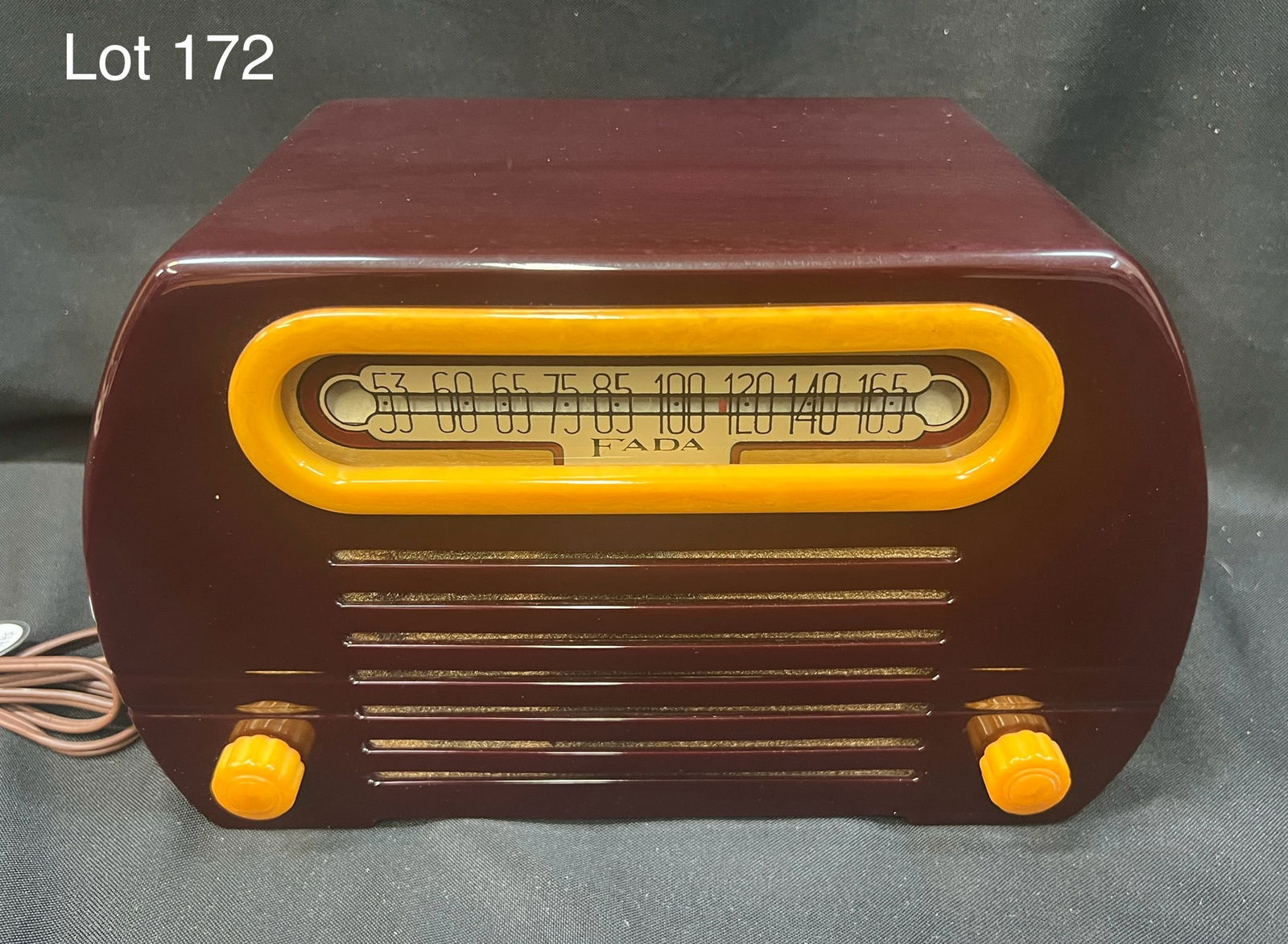 1945 FADA 652 Catalin Butterscotch Tube Radio (1 of 5)