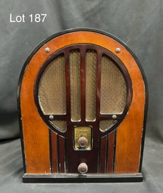 1937 Philco 84B Tube Cathedral Radio