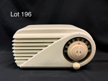 1948 Farnsworth GT-051 Tube Table Radio