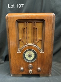 1934 Grunow 640 Tube Tombstone Radio